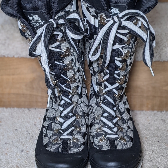 Coach Marian Signature Logo Snow Boot Size 8.5 - Picture 11 of 12